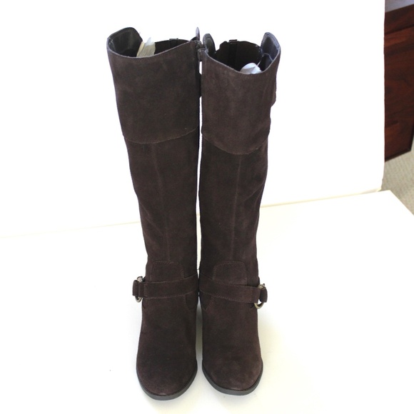 Crown Vintage Brown Suede Boots Like New - Picture 2 of 9